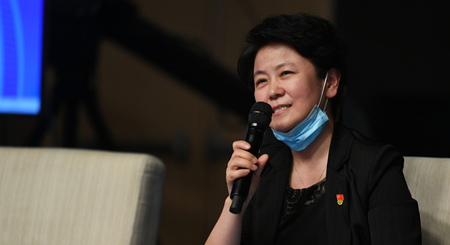 ��һ��ح�н����F(tu��n)�hί��������(zh��)�в��L(zh��ng) ��շ�