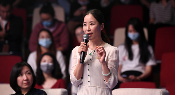 �ڶ���ح2000��Ϥ��W�\(y��n)��(hu��)��(j��ng)�߹�܊ ����Ƽ